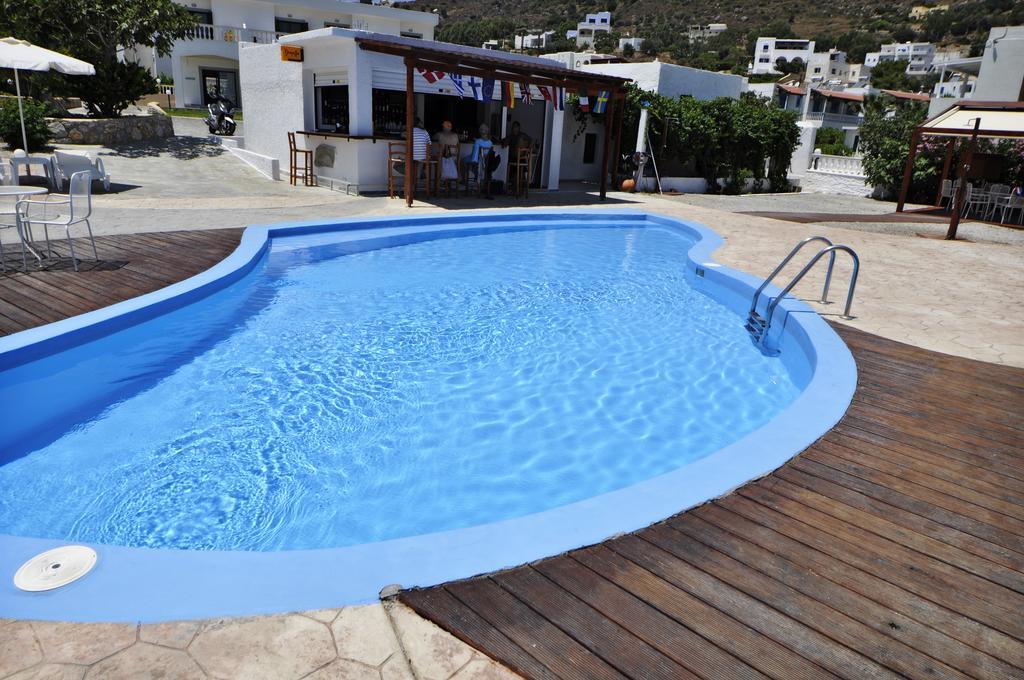 Tony'S Beach Vromolithos Exterior foto