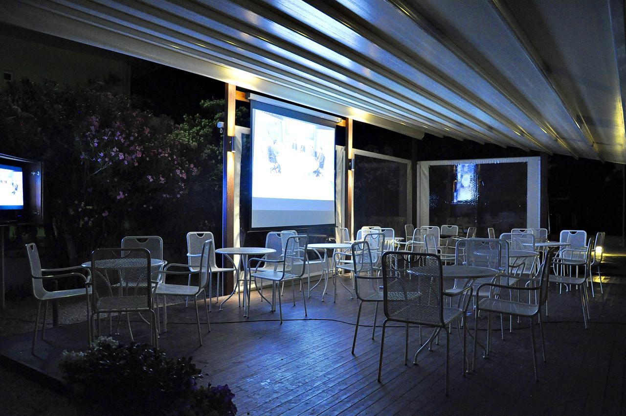 Tony'S Beach Vromolithos Exterior foto